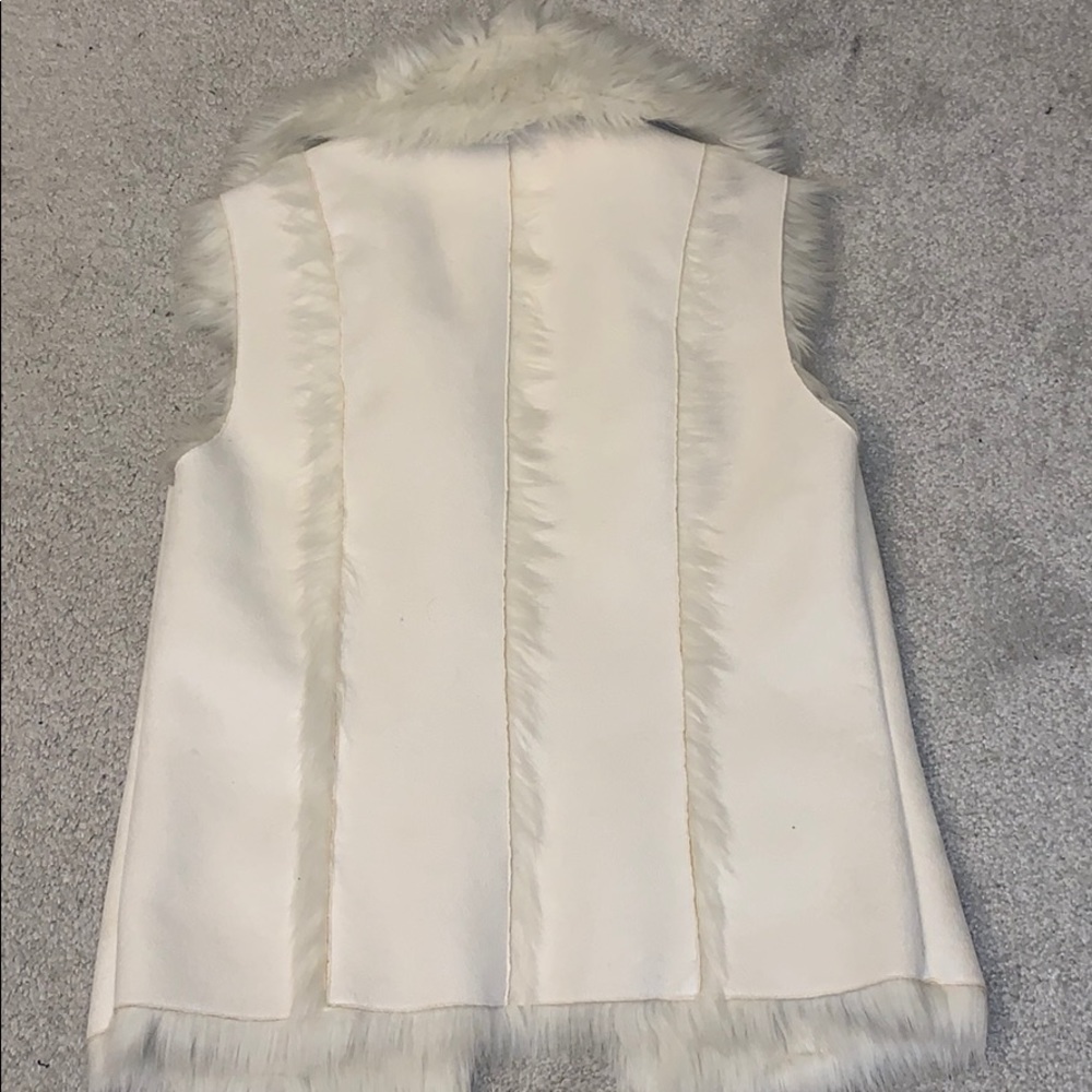 Vest - Picture 3 of 3
